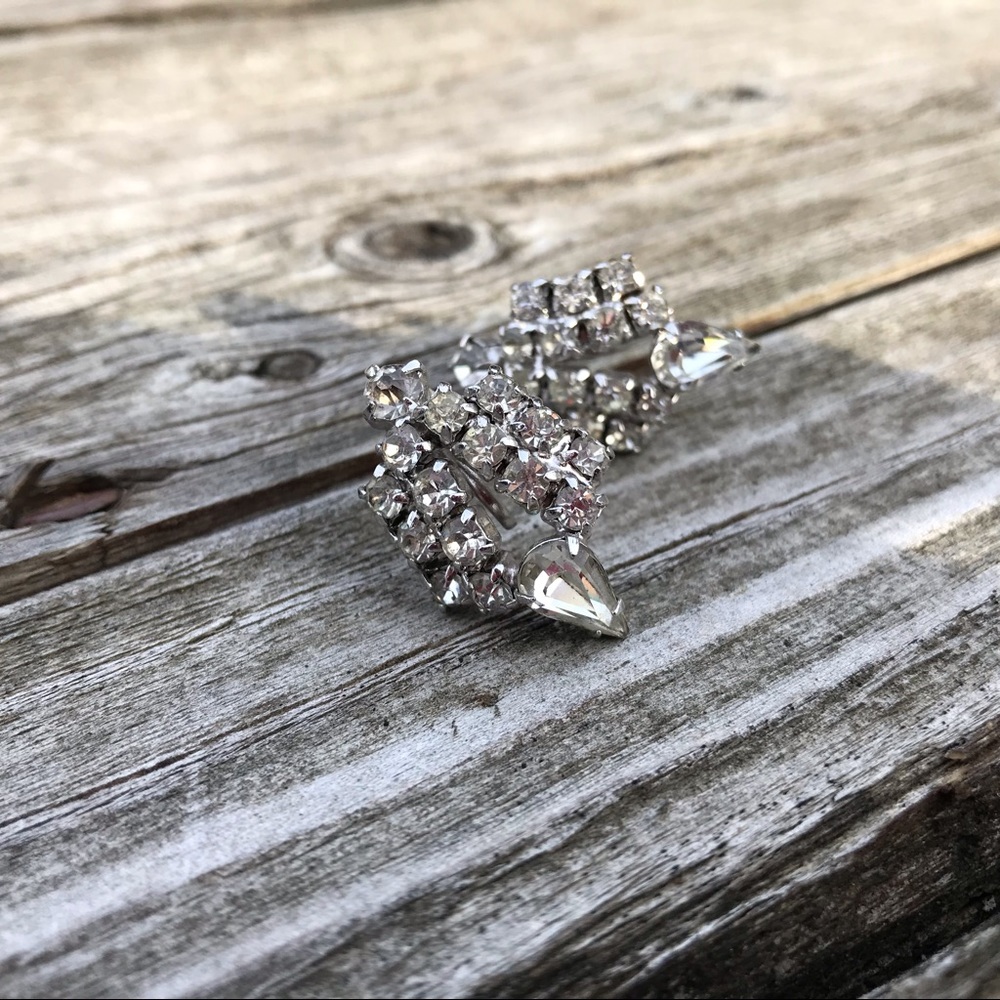 Rhinestone earrings